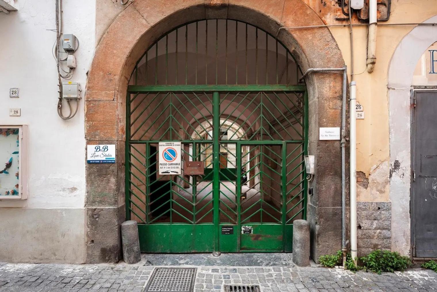 Love Stabia 卡斯特拉玛雷帝斯达比亚 外观 照片